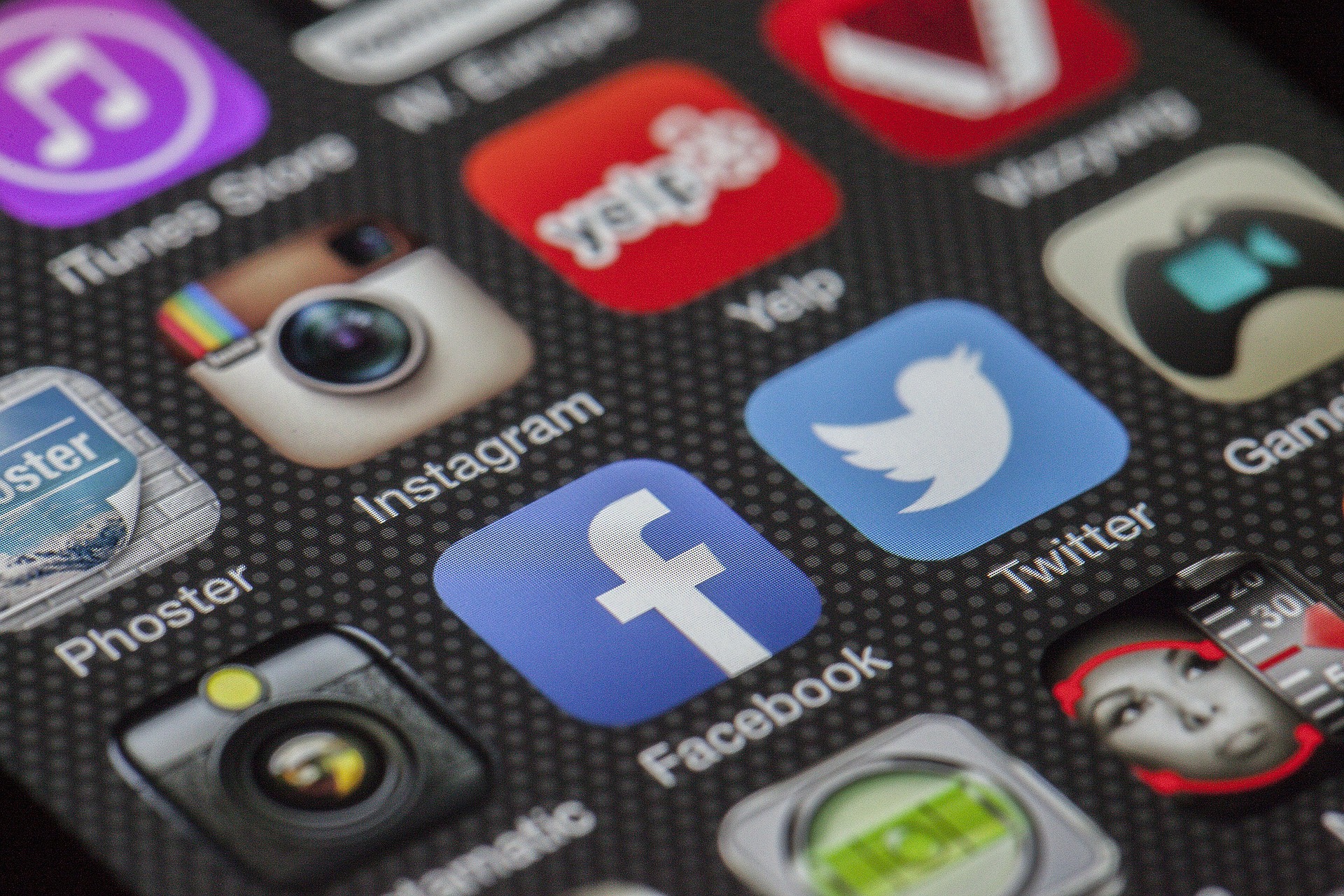 Il REATO DI MINACCIA ATTRAVERSO L’USO DEI SOCIAL NETWORK